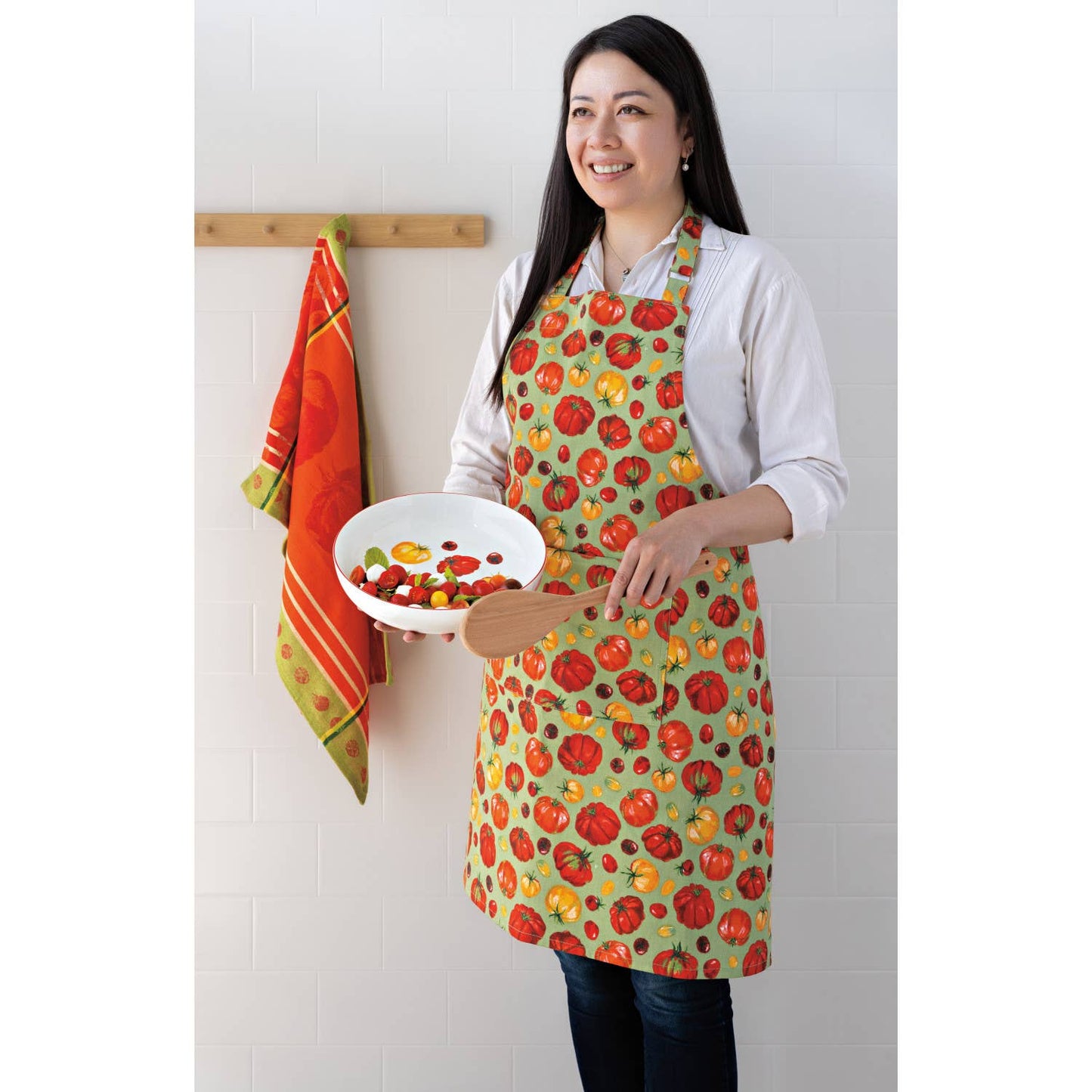 Porcelain Heirloom Tomatoes Serving Bowl