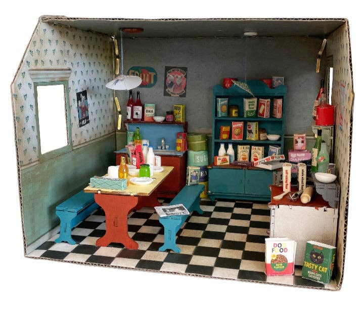 Sam & Julia Cardboard Room - Kitchen