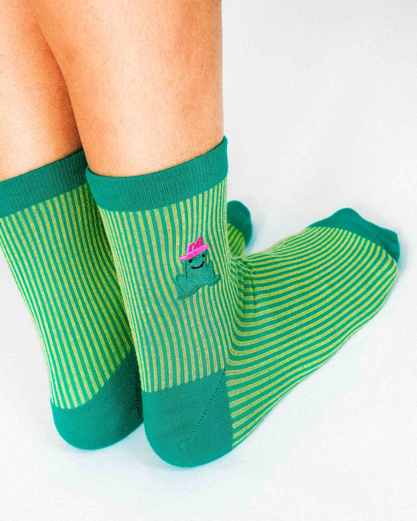 Hannah Packer Cowgirl Frog Ribbed Ankle Sock