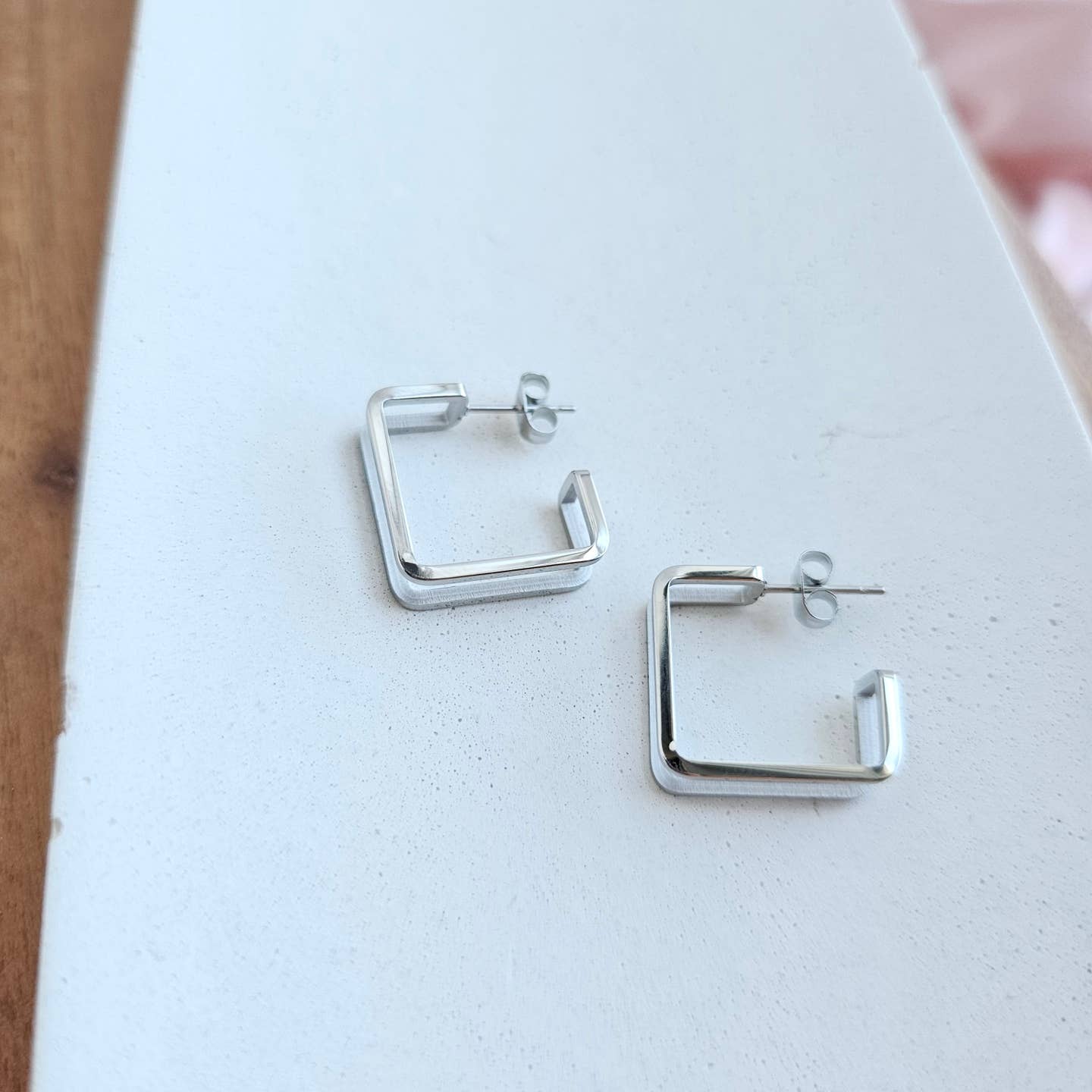 Luxe Kamora Square Hoop Earrings