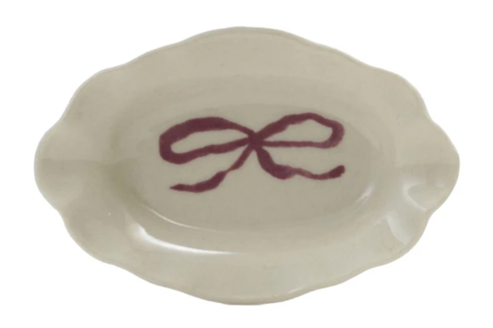 Julia Scalloped Dish with Bow