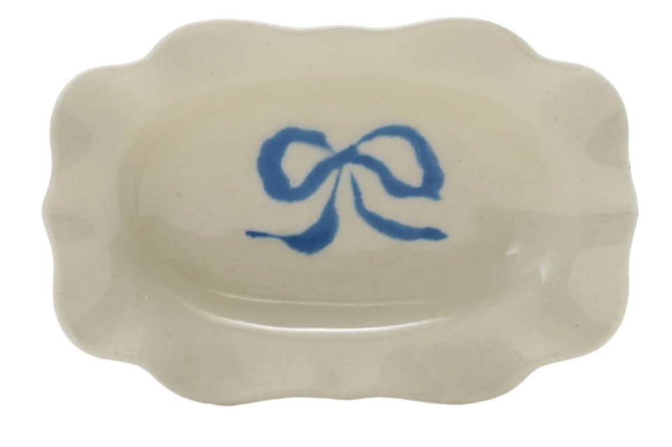Julia Scalloped Dish with Bow